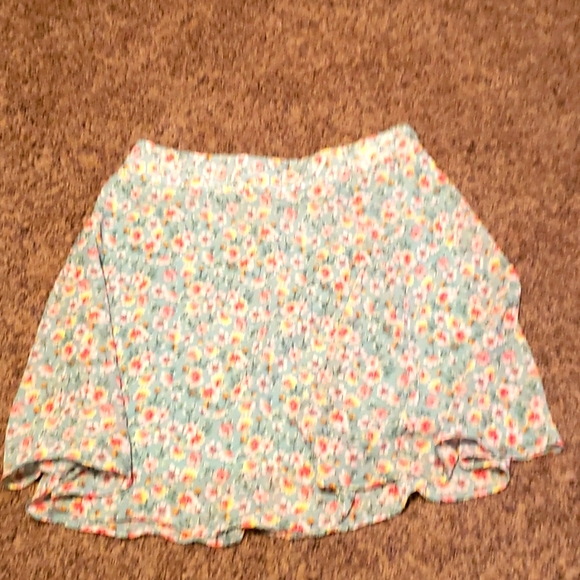 Junior skirt - Picture 1 of 3